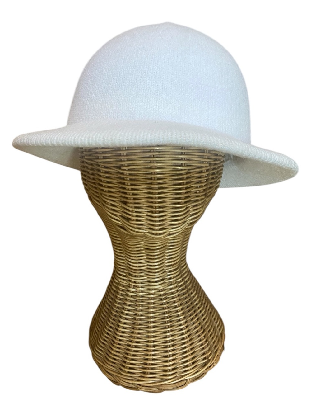 Vintage Womens White Solid Knit Cloche Bermuda Hat One Size 90s style